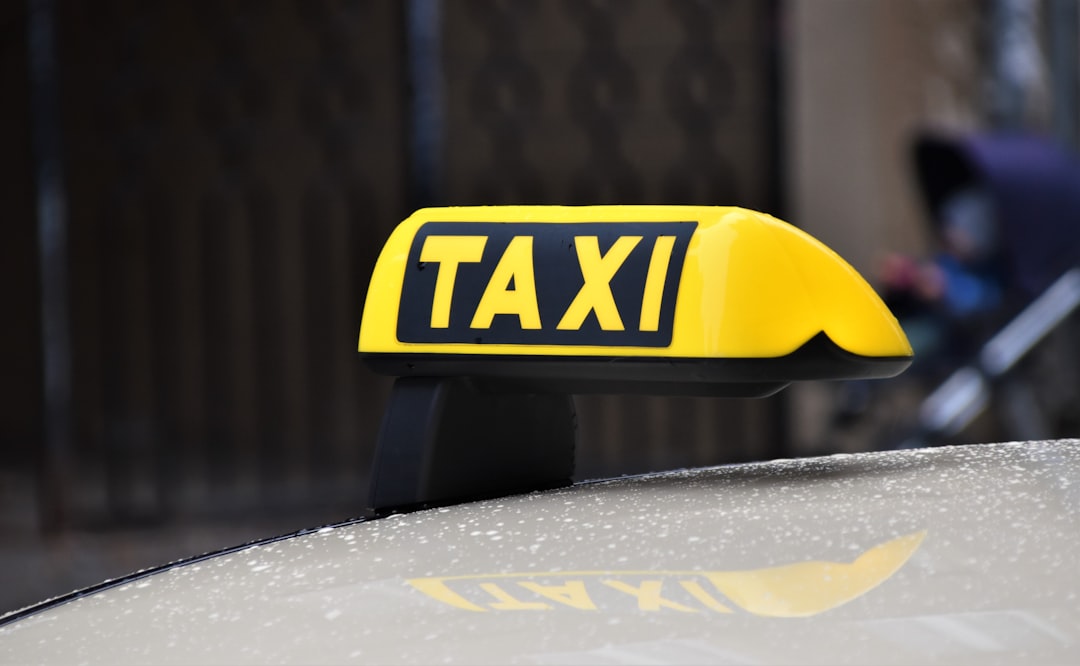 waiting Taxi,  mirror sign